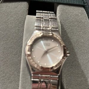 CITIZENS ECO DRIVE WATCH,stainless steel bracelet watch pearl dial diamond face